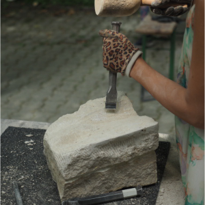 Bild­hau­er­kurs <br> Simon Vogt <br> ab 29.06.2026